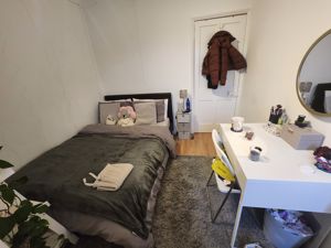 Photo 6- click for photo gallery